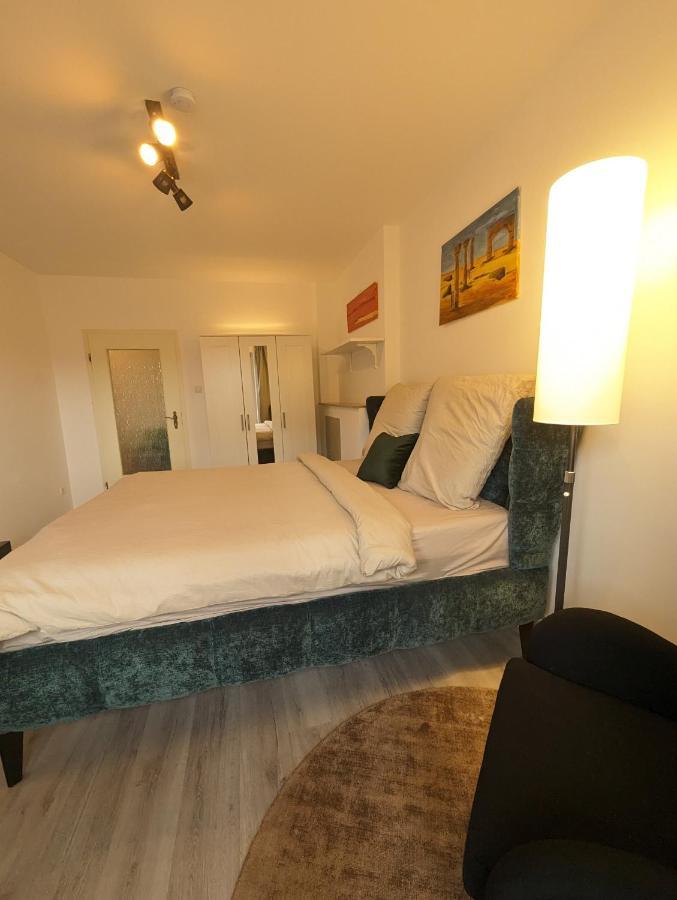 Gemuetliche Zimmer Im Herzen Der Stadt Em-Apartments Deutschland Bielefeld Eksteriør billede